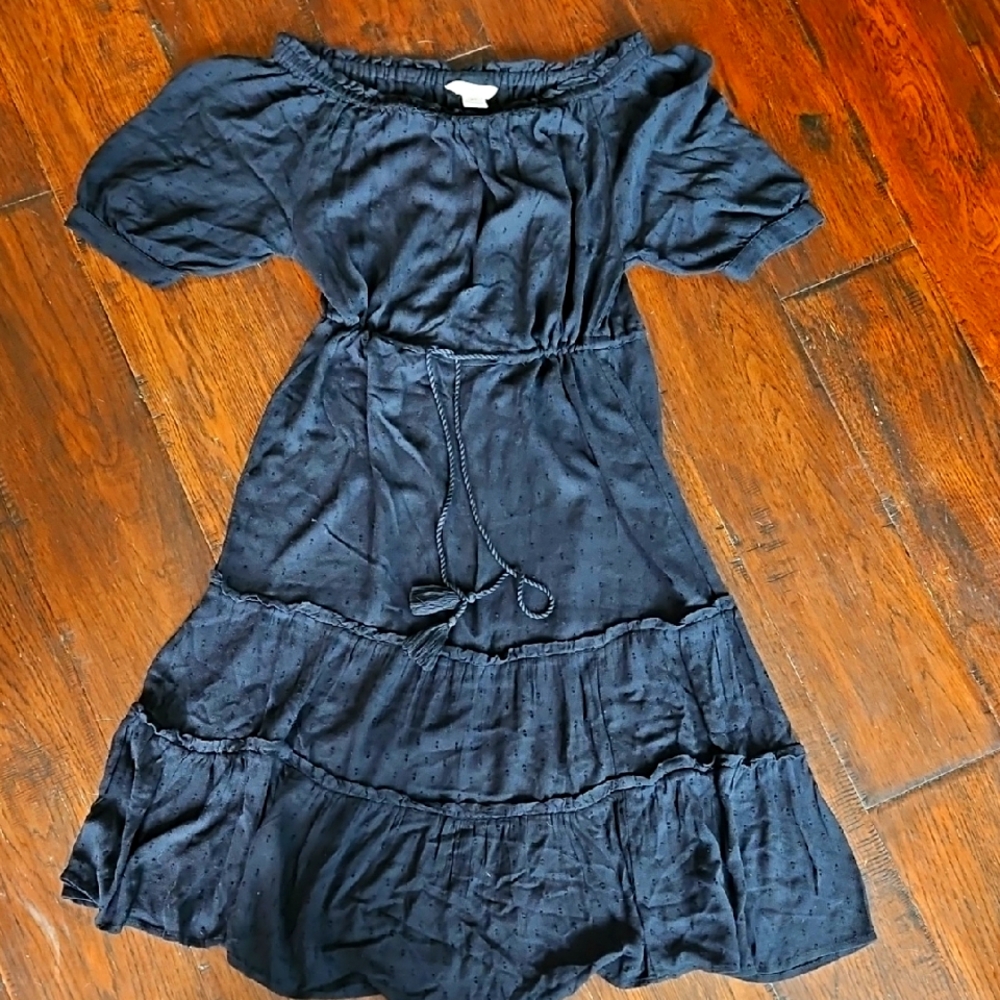 H&M Black Textured Off Shoulder Dress Sz 6 ✨️5/$30
